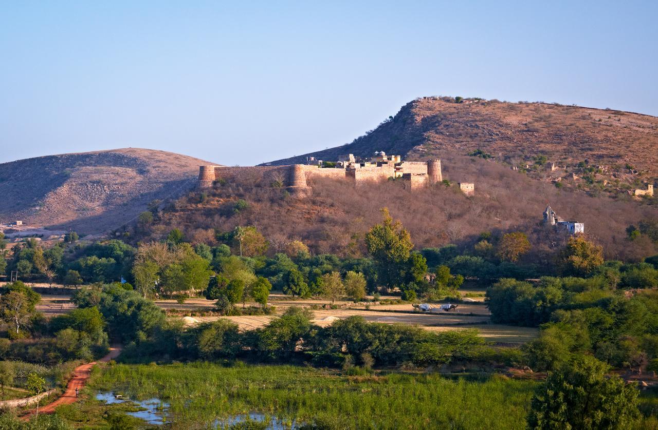 Hotel Ramathra Fort à Sapotra Extérieur photo