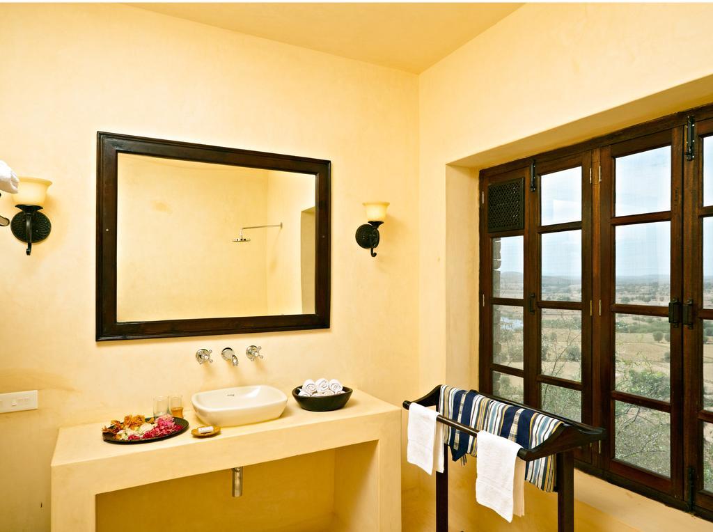 Hotel Ramathra Fort à Sapotra Extérieur photo