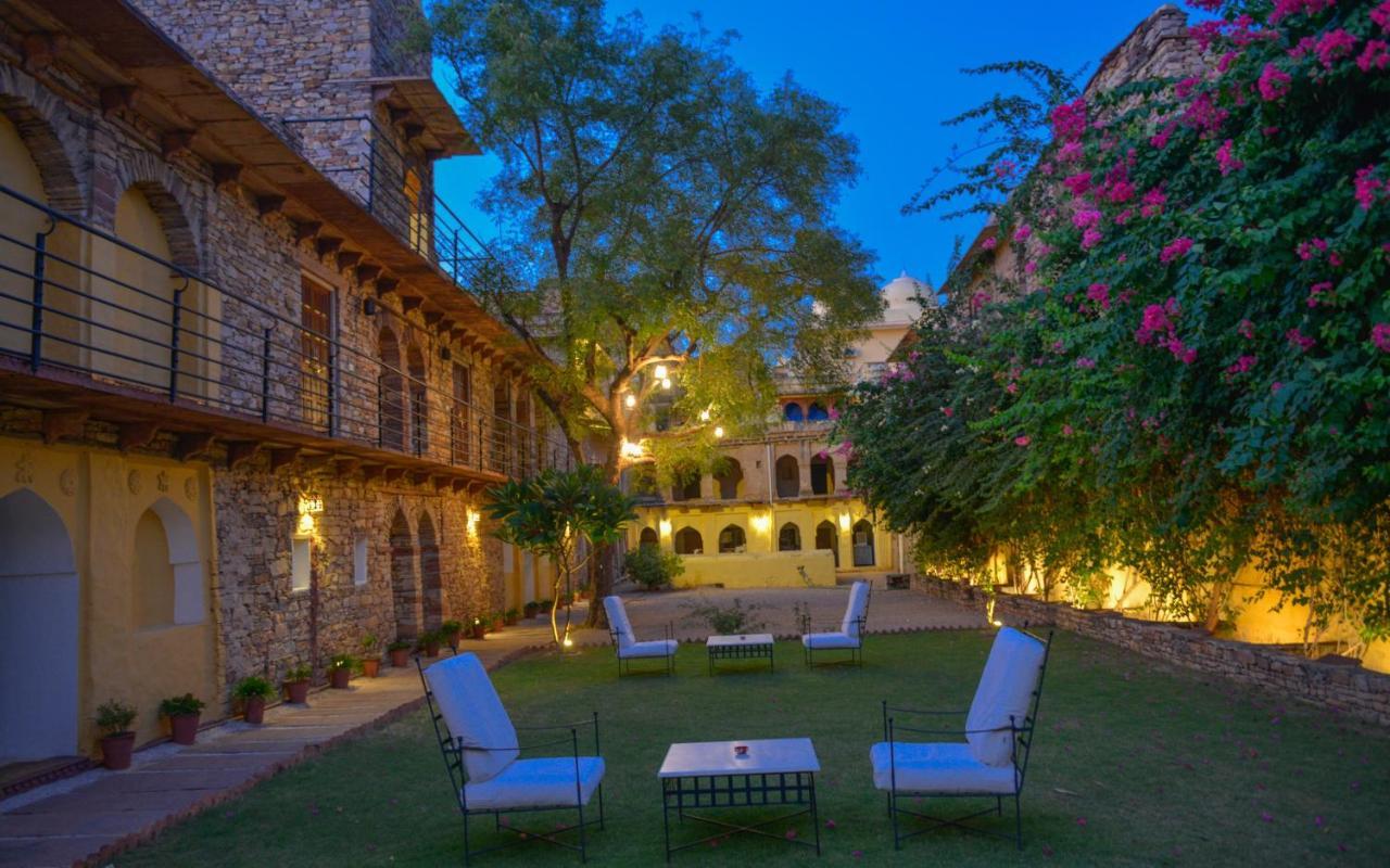 Hotel Ramathra Fort à Sapotra Extérieur photo